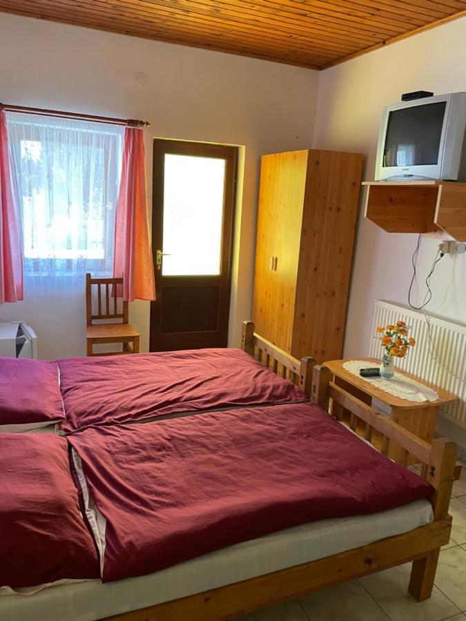 شقة Zsuzsa Apartman Poroszló المظهر الخارجي الصورة